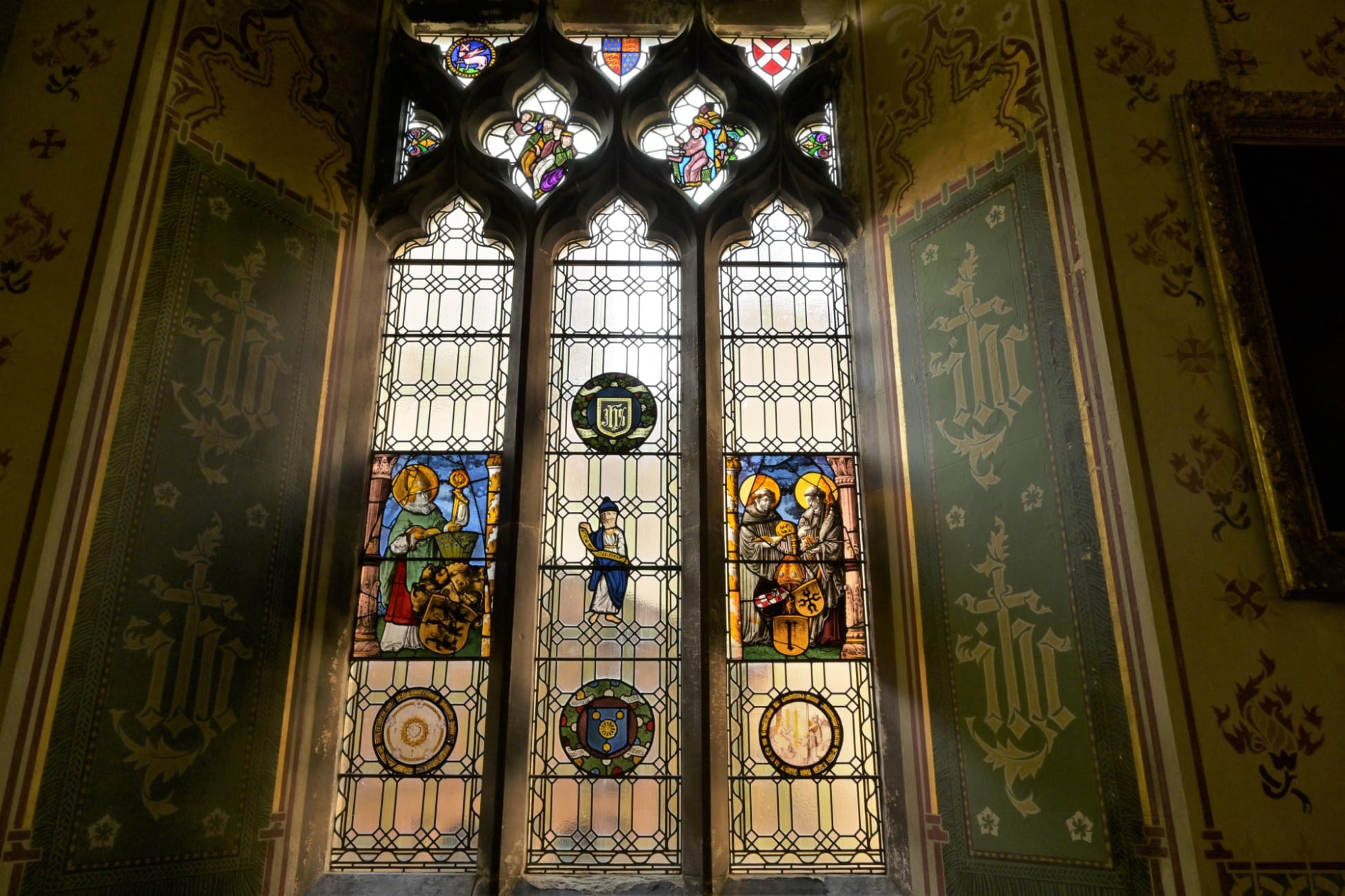 Nevill-Coat-of-Arms-Chapel-Window